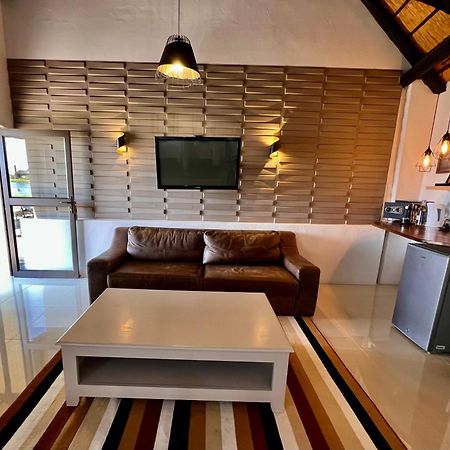 Lapa Lange Game Lodge Mariental Exterior photo