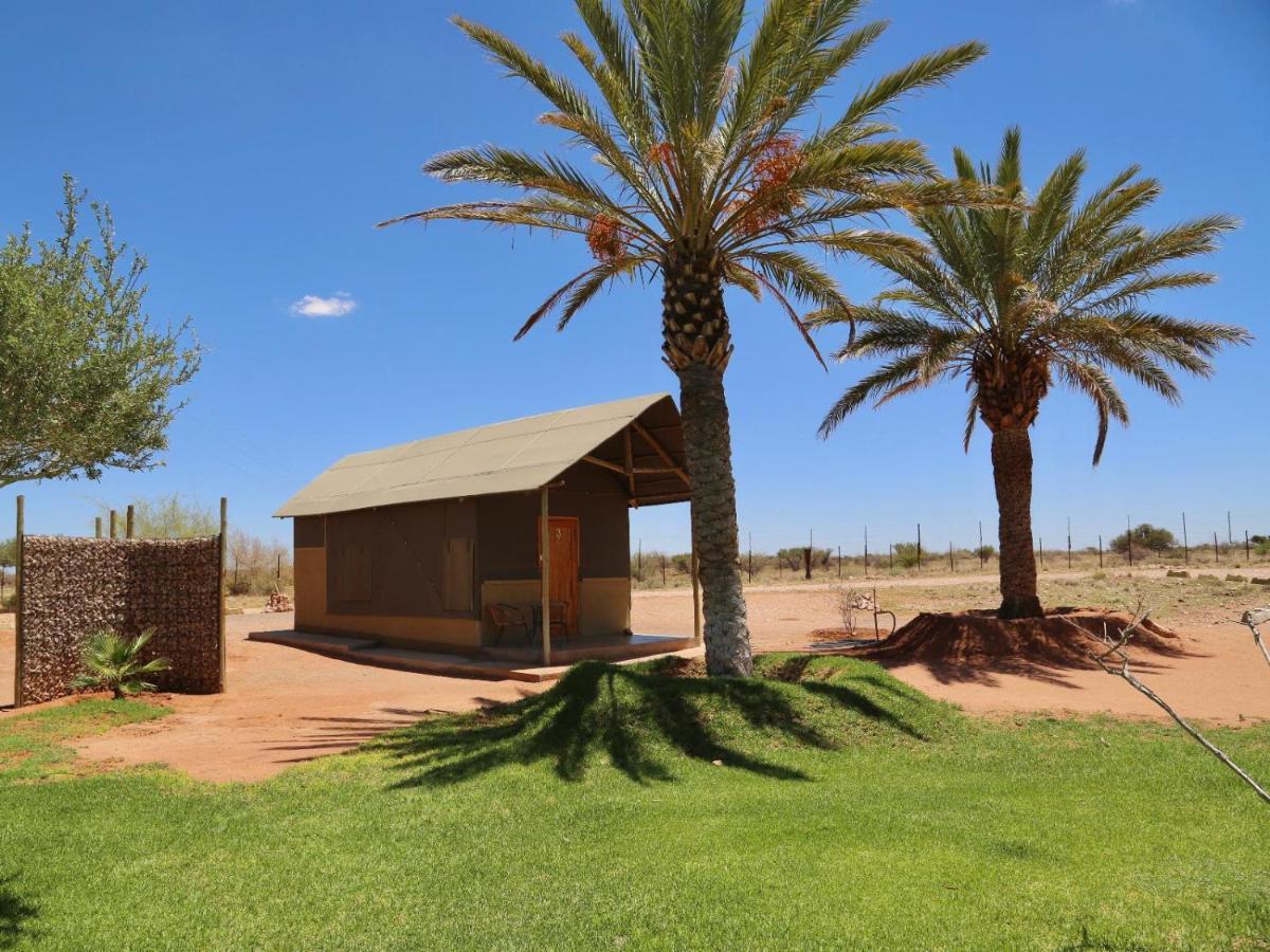 Lapa Lange Game Lodge Mariental Exterior photo