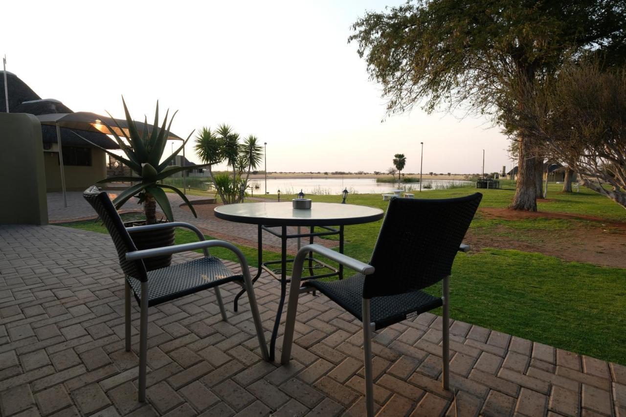 Lapa Lange Game Lodge Mariental Exterior photo