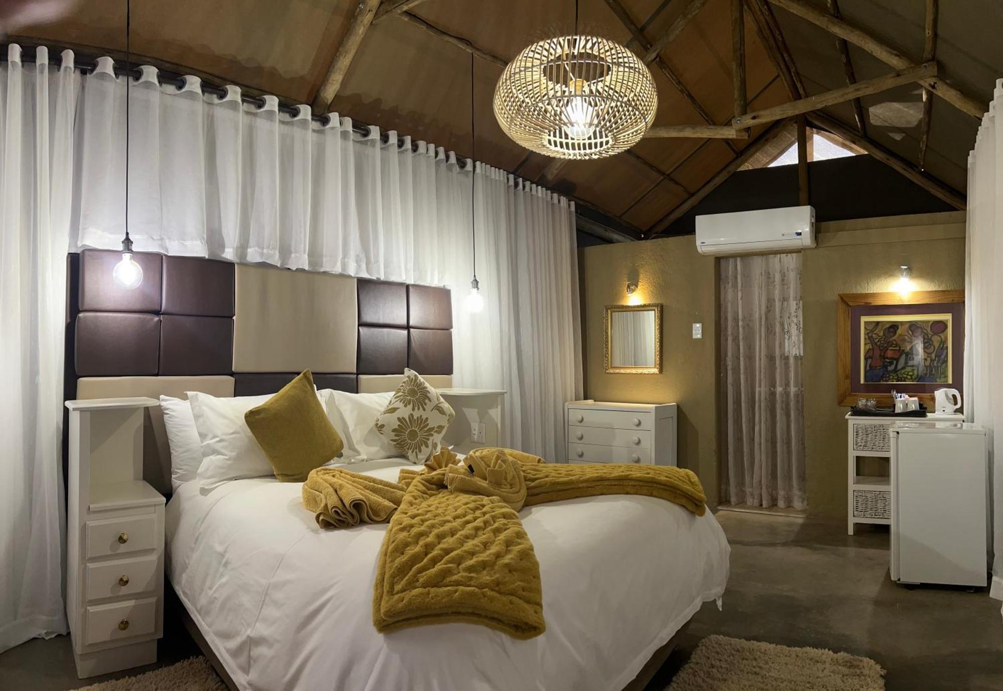Lapa Lange Game Lodge Mariental Exterior photo