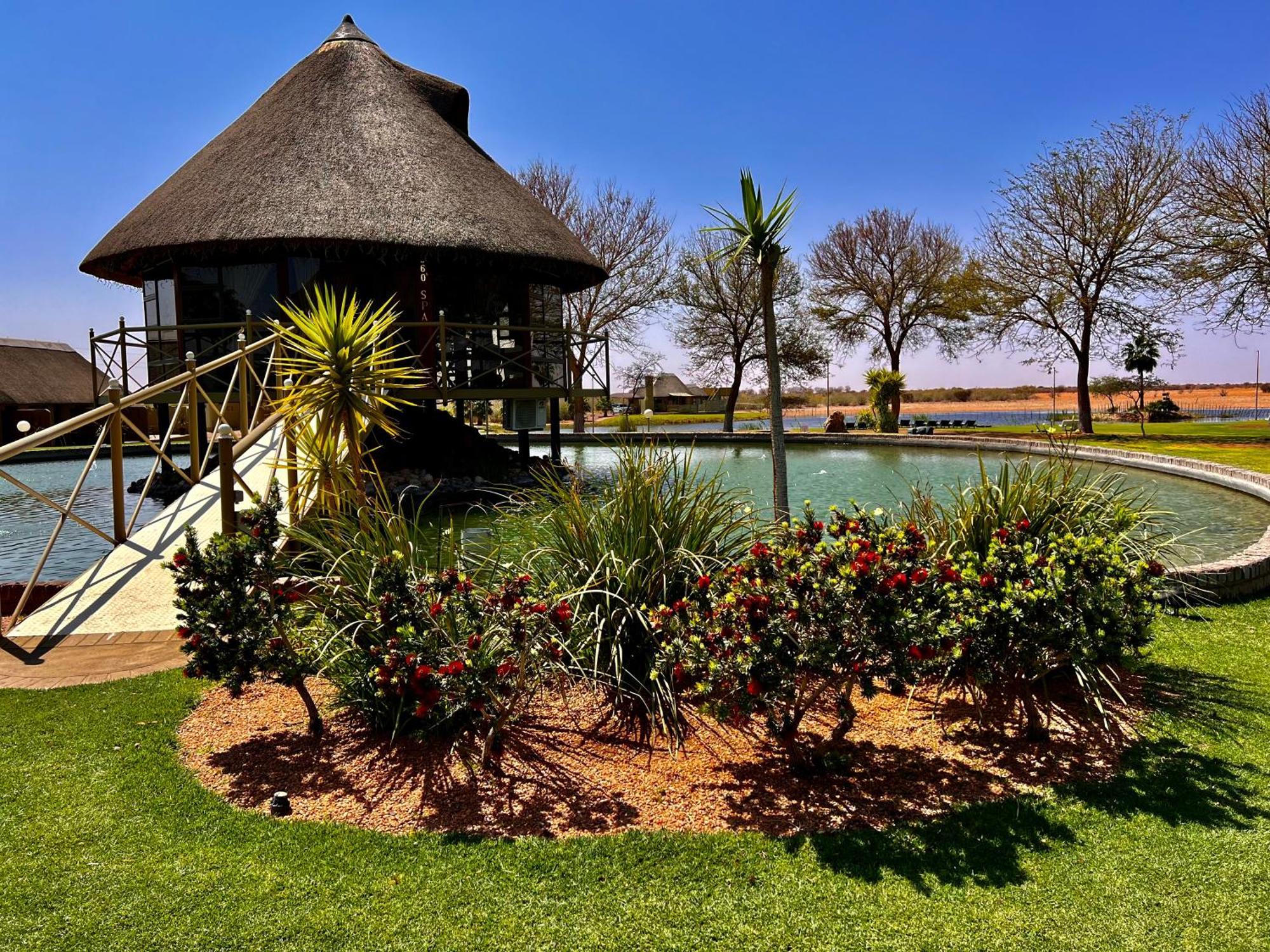 Lapa Lange Game Lodge Mariental Exterior photo