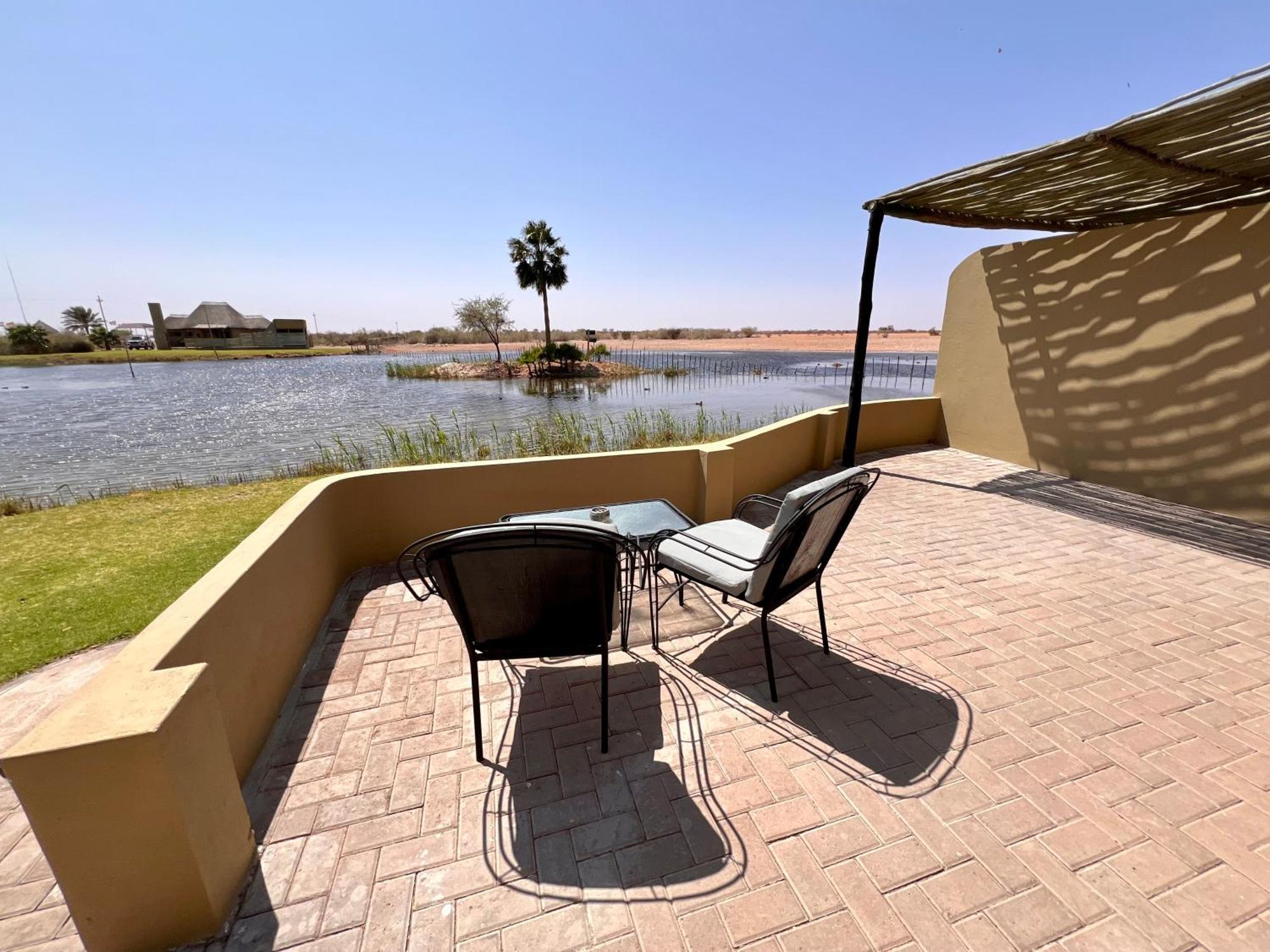 Lapa Lange Game Lodge Mariental Exterior photo