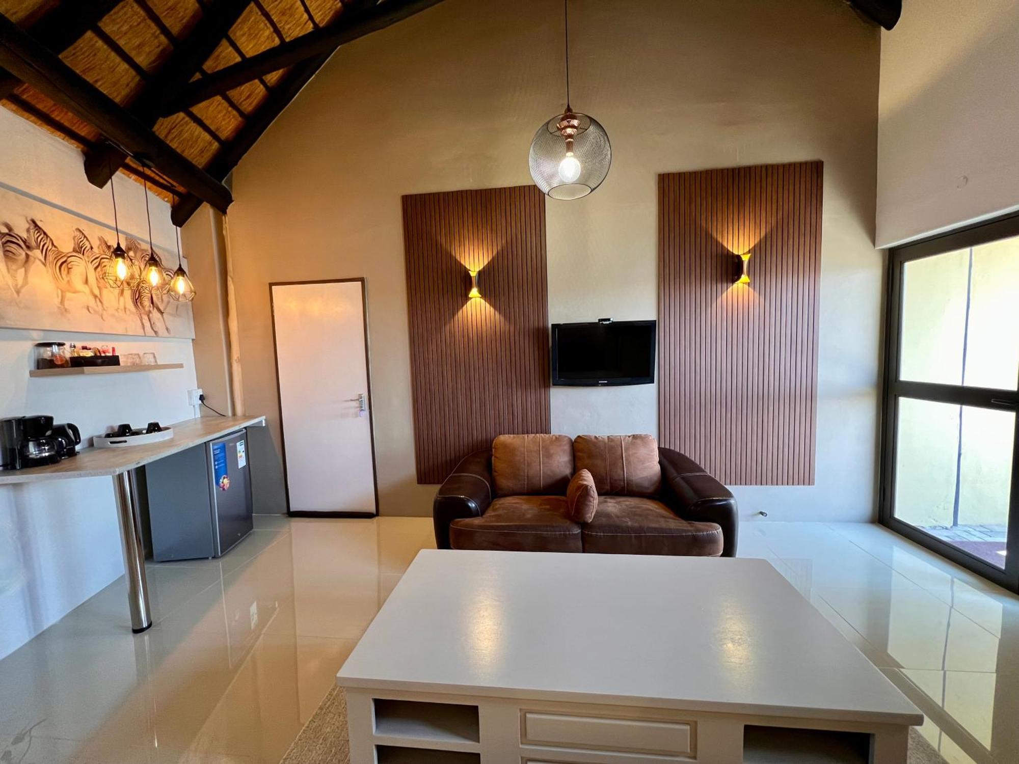 Lapa Lange Game Lodge Mariental Exterior photo