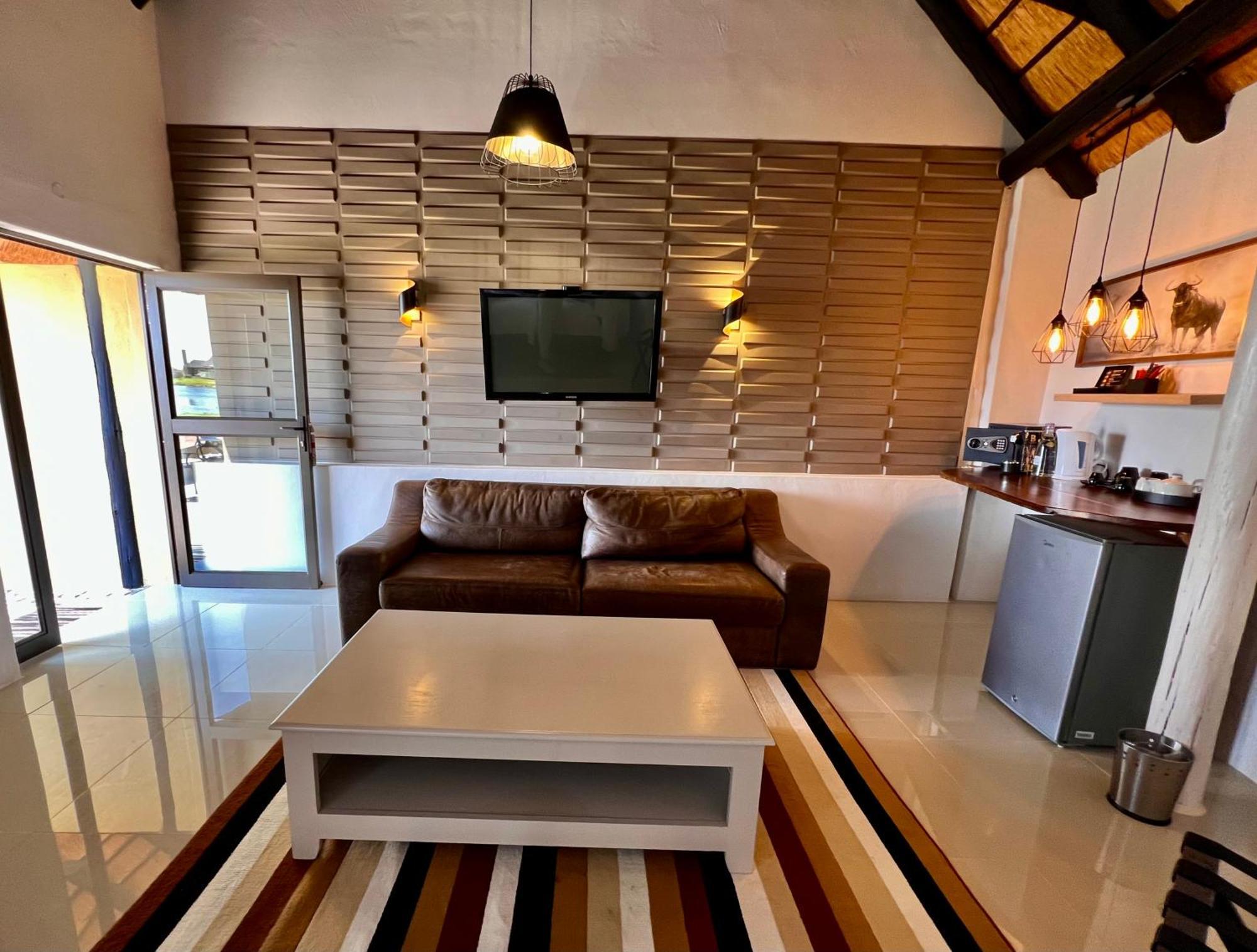 Lapa Lange Game Lodge Mariental Exterior photo