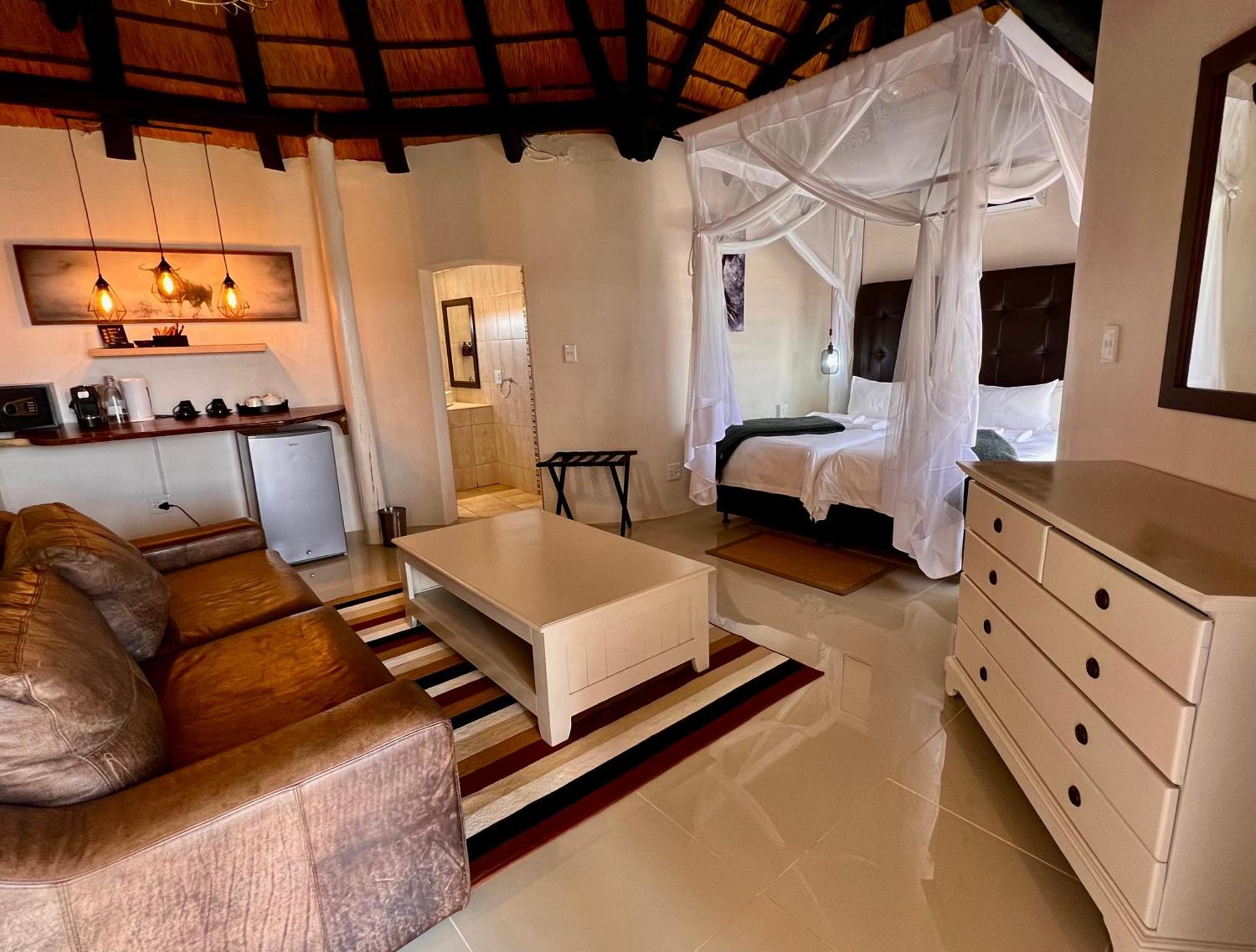 Lapa Lange Game Lodge Mariental Exterior photo