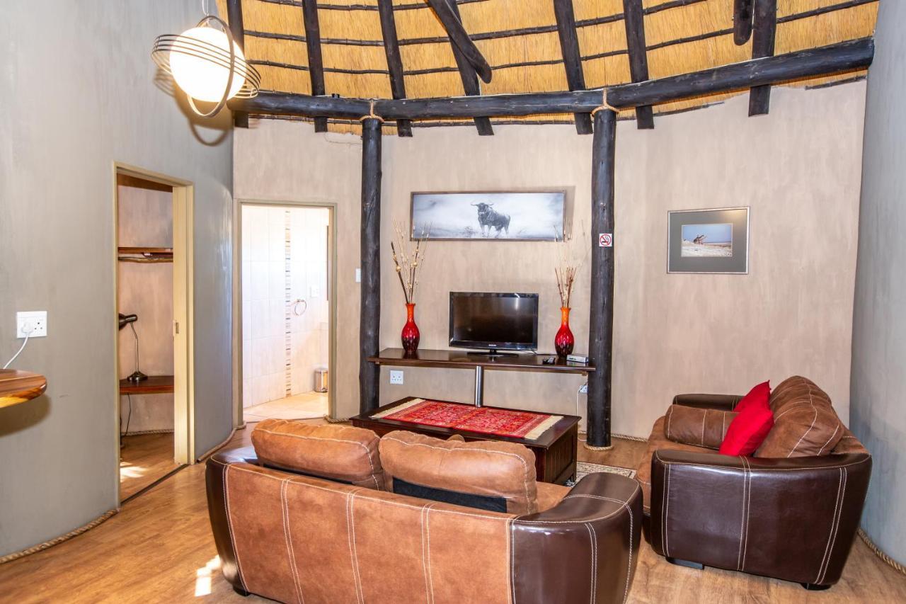Lapa Lange Game Lodge Mariental Exterior photo