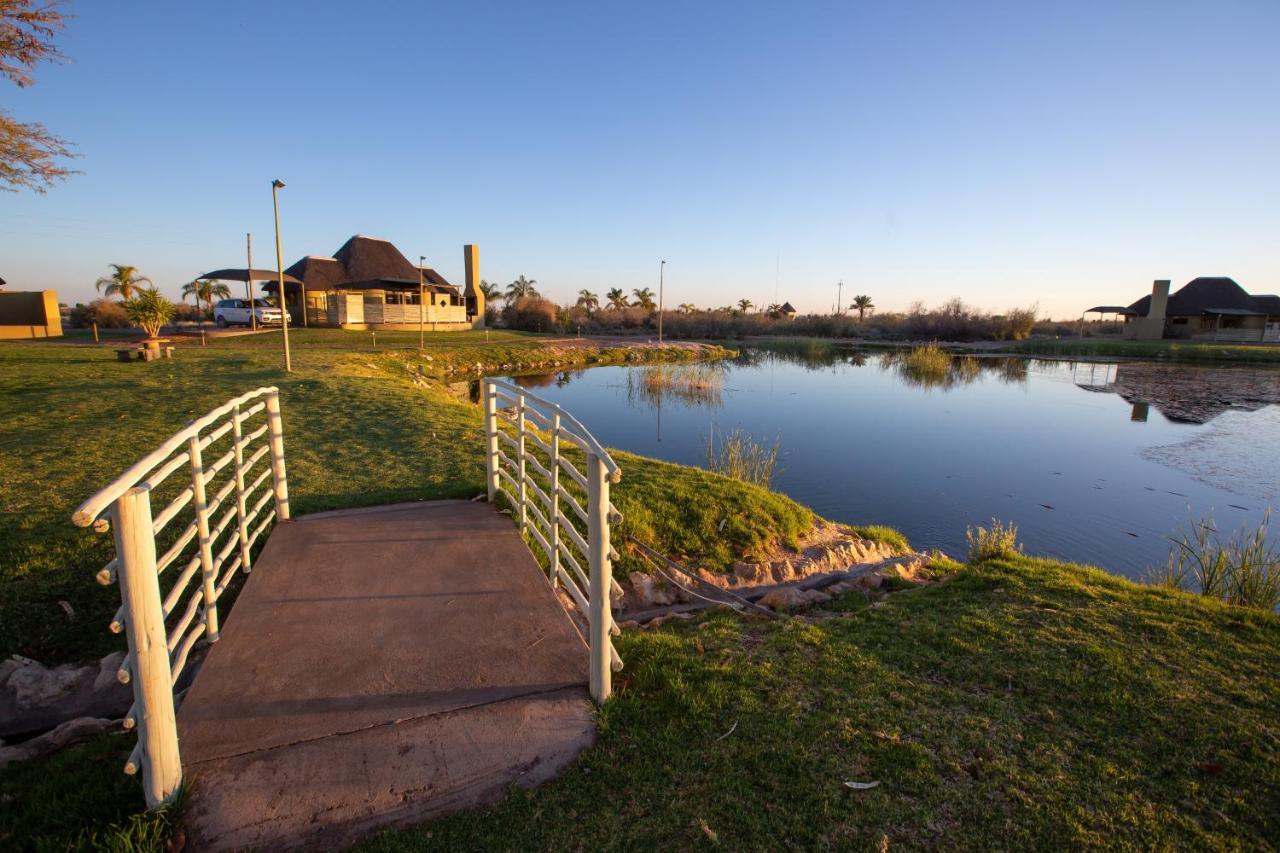 Lapa Lange Game Lodge Mariental Exterior photo