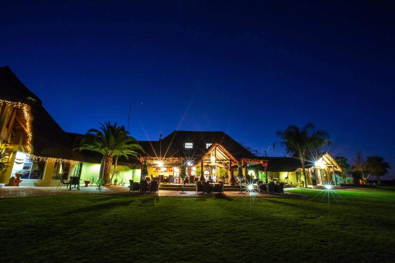 Lapa Lange Game Lodge Mariental Exterior photo