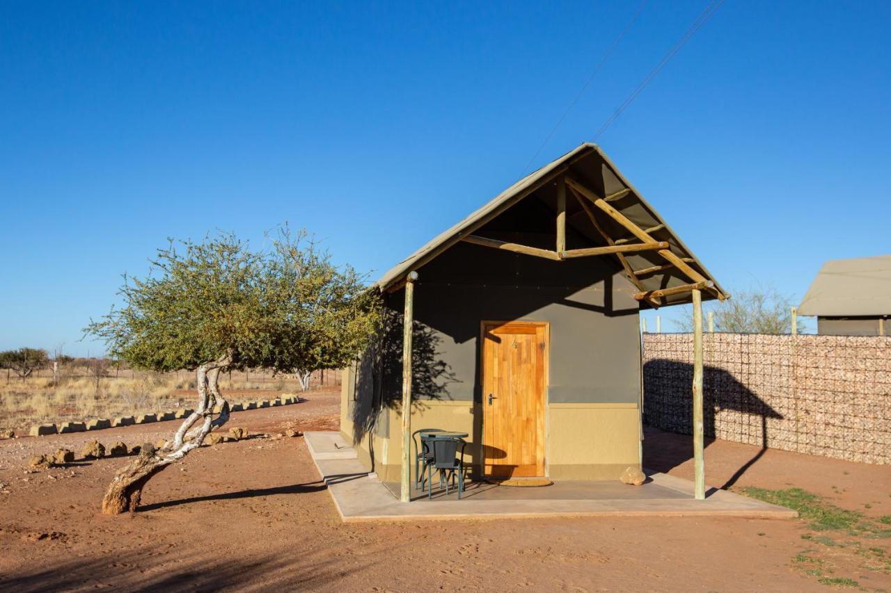 Lapa Lange Game Lodge Mariental Exterior photo