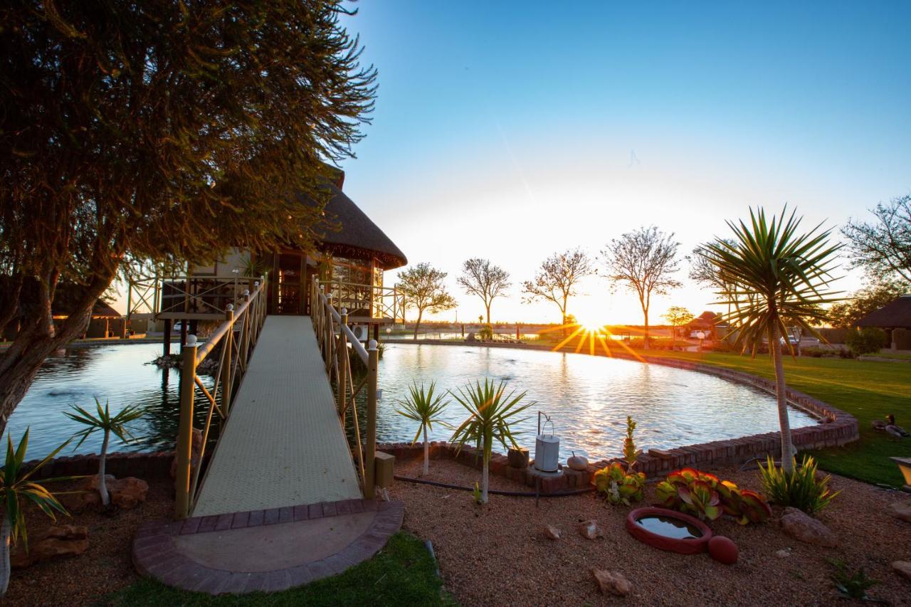 Lapa Lange Game Lodge Mariental Exterior photo