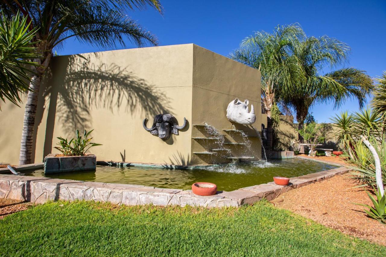 Lapa Lange Game Lodge Mariental Exterior photo